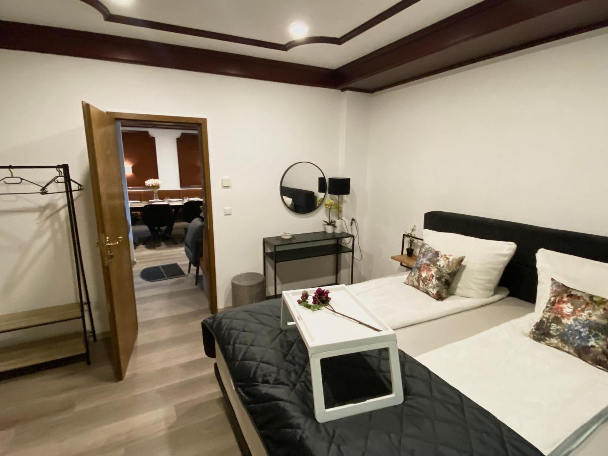 6 Apartment